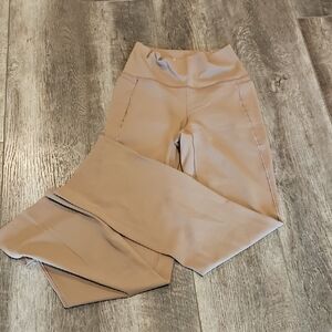 Athleta Transcend Stash Tan Leggings Crop Straight Leg
